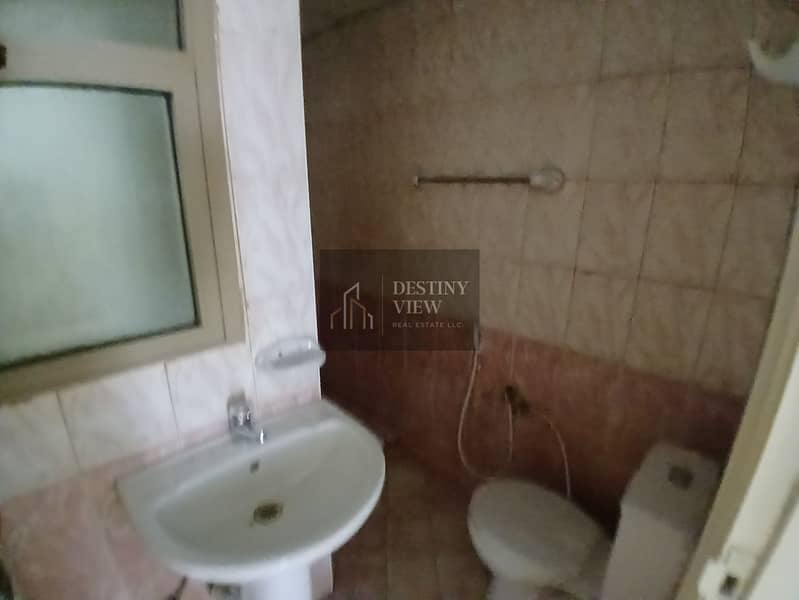 8 63335. jpg