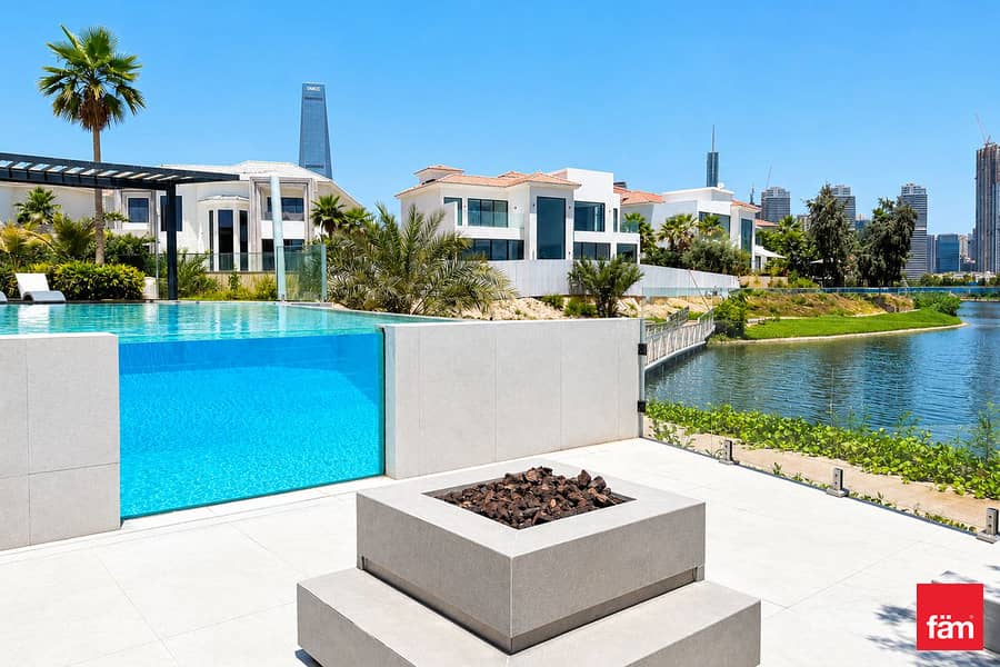 Renovated And Extended I Lake And Skyline View Renovated And Extended I Lake And Skyline View