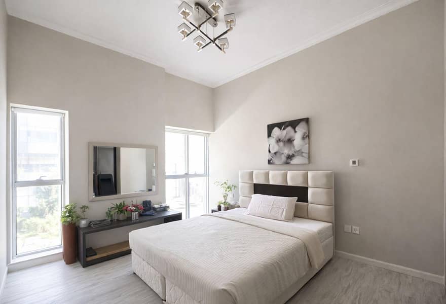 Spacious 2-Bedroom Duplex | Renovated Interiors Spacious 2-Bedroom Duplex | Renovated Interiors