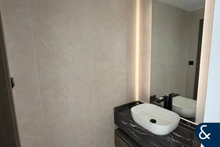 Villa | Brand new | 4 bedrooms plus maid - Image 5