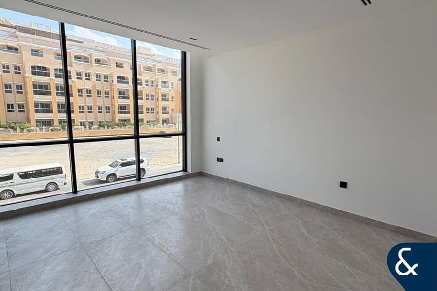 Villa | Brand new | 4 bedrooms plus maid - Image 7