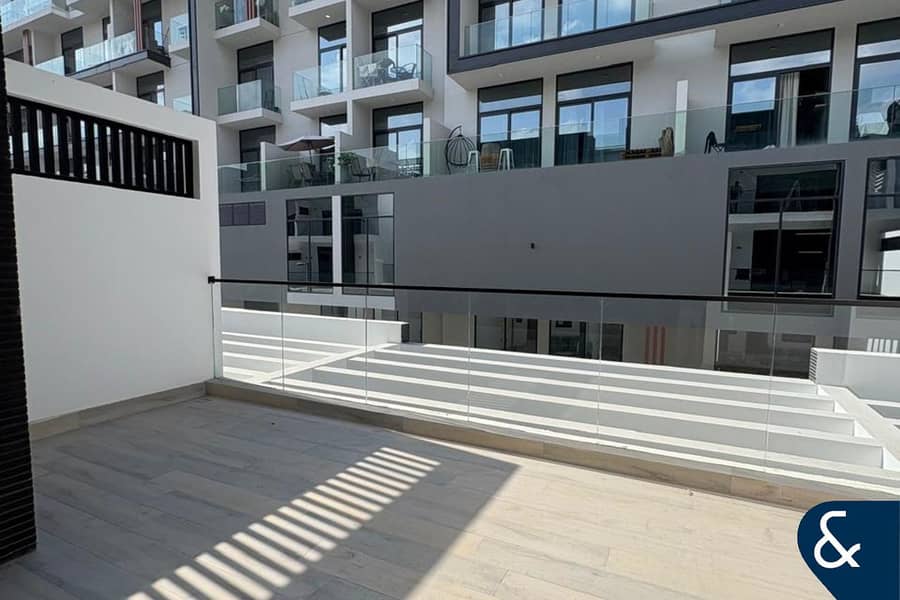 Villa | Brand new | 4 bedrooms plus maid - Image 8