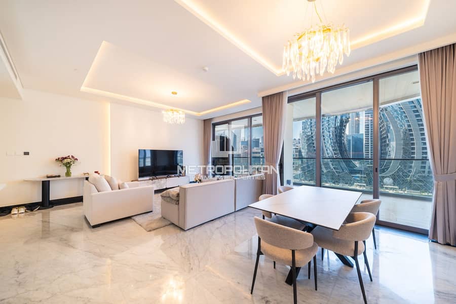 Canal View | Spacious Living | Premium Size - Image 4