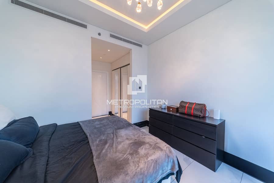 Canal View | Spacious Living | Premium Size - Image 16