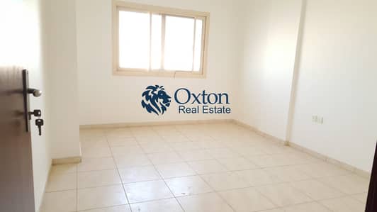 Very Cheap 2 Bedroom Available in Al Khan Very Cheap 2 Bedroom Available in Al Khan