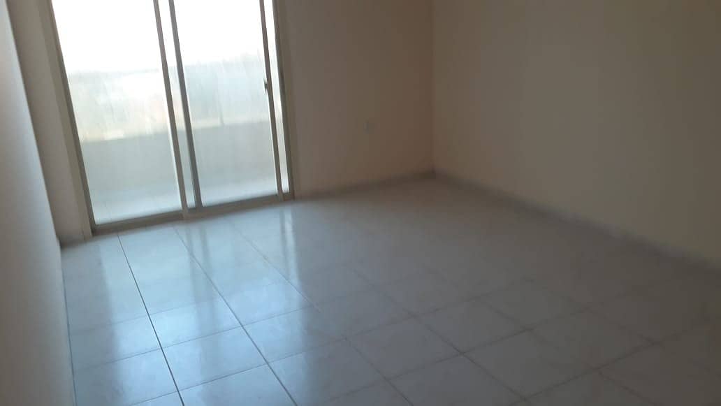 3BHK المتاحة للإيجار قبالة كورنيش الرميلة عجمان الإمارات العربية المتحدة 3BHK المتاحة للإيجار قبالة كورنيش الرميلة عجمان الإمارات العربية المتحدة