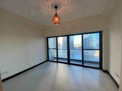 1 Bedroom Apartment for Rent in Jumeirah Lake Towers (JLT), Dubai - Full Lake View | Spacious 1BHK Storage/ Study 1 Bedroom Apartment for Rent in Jumeirah Lake Towers (JLT), Dubai - Full Lake View | Spacious 1BHK Storage/ Study