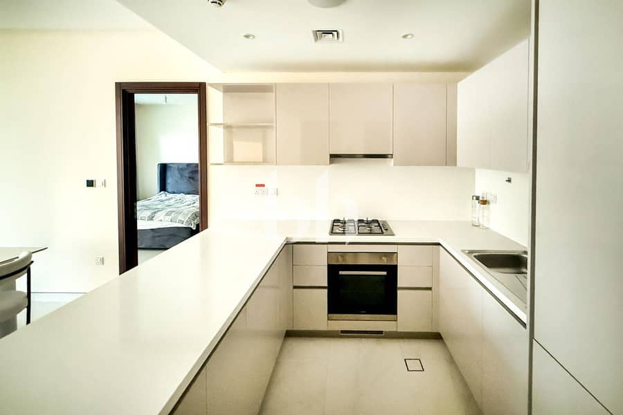 2 images image img