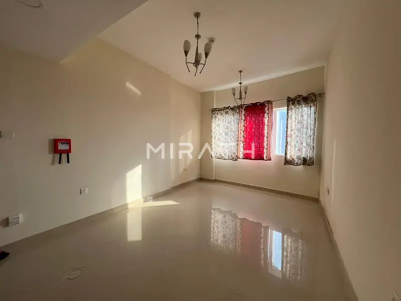 WELL MAINTAINED I FAMILY BUILDING | STUDIO APARTMENT