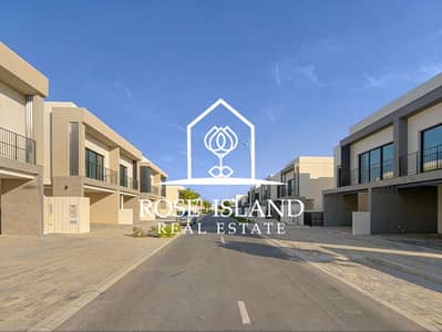 2 Bedroom Townhouse for Sale in Yas Island, Abu Dhabi - WhatsApp Image 2026-06-09 at 10.00. 18 AM (1). jpeg 2 Bedroom Townhouse for Sale in Yas Island, Abu Dhabi - WhatsApp Image 2026-06-09 at 10.00. 18 AM (1). jpeg