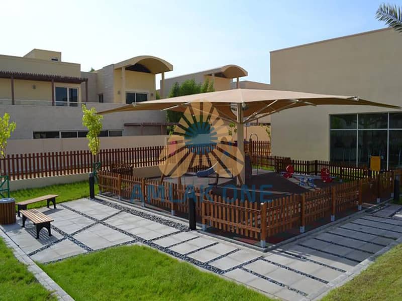 15 childrens_play_area_next_to_the_gymnasium_at_gardens_plaza. jpg