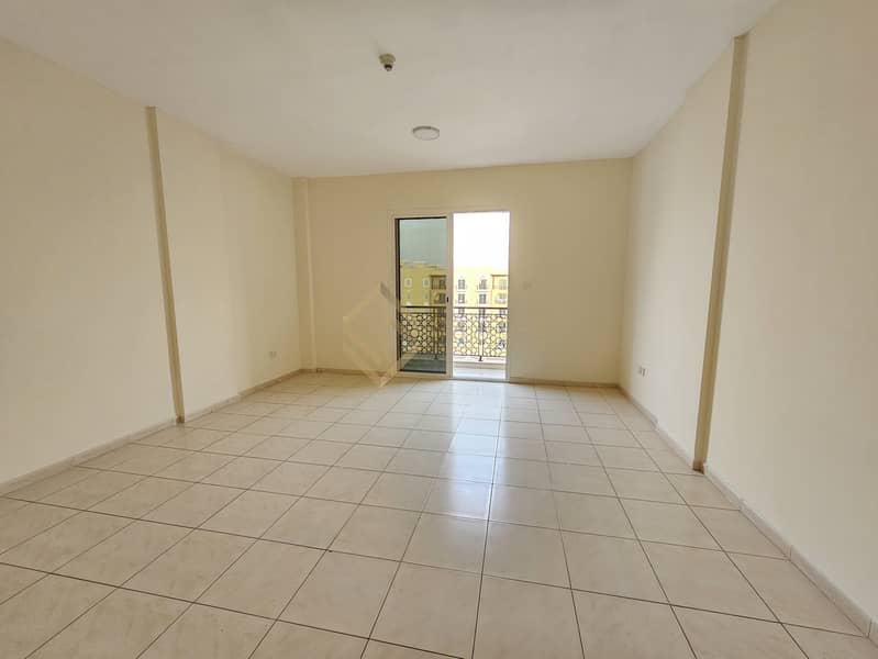 With Balcony / Upper Floor / Ready to Move With Balcony / Upper Floor / Ready to Move
