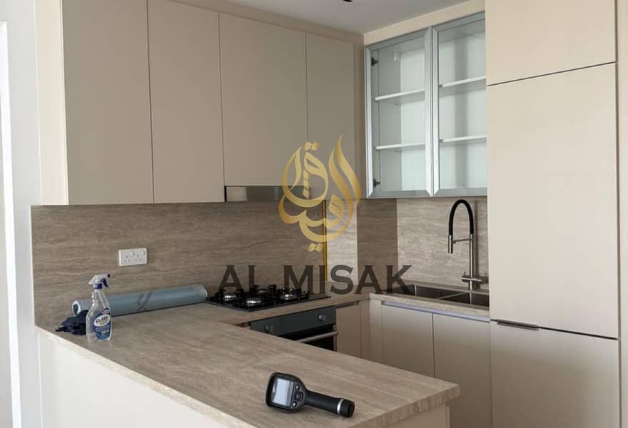Brand New | Prime Location | High ROI | Luxury - Image 4