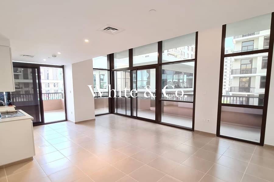 Negotiable | Large Corner Unit | Pool View Negotiable | Large Corner Unit | Pool View