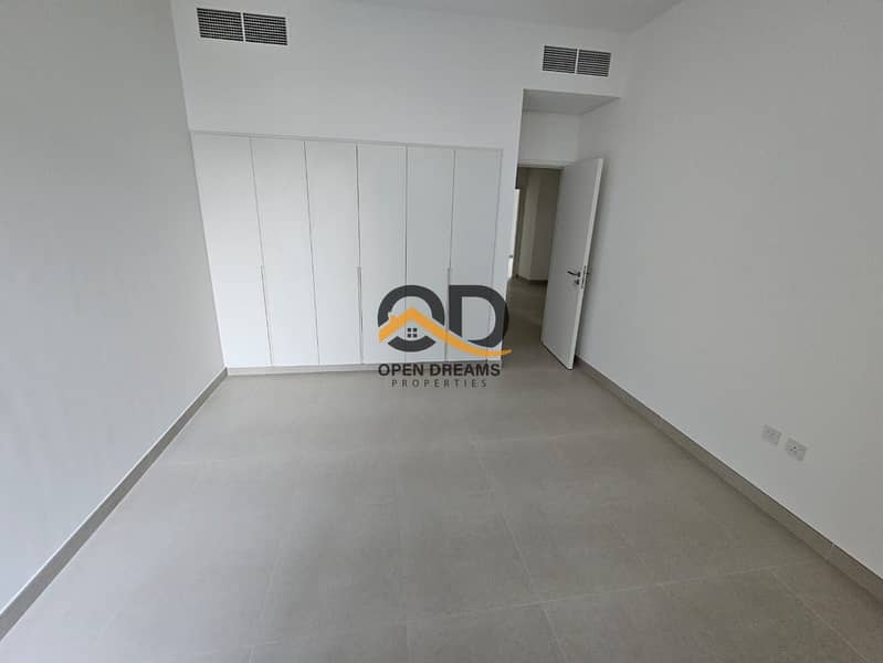 10 c187edc0-174c-43e3-85b8-7ef89aa3cff7. jpg