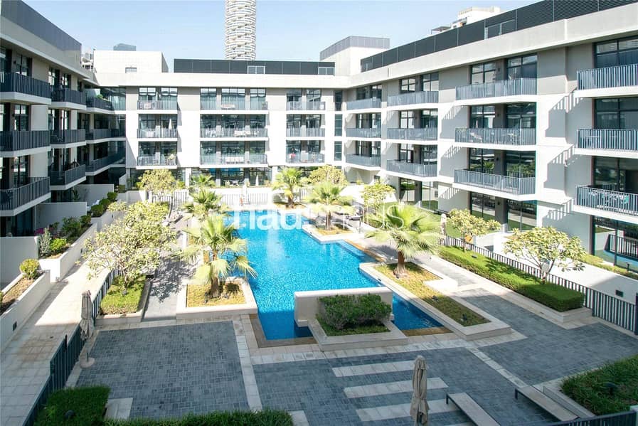 Pool view | Vacant now | Spacious layout Pool view | Vacant now | Spacious layout