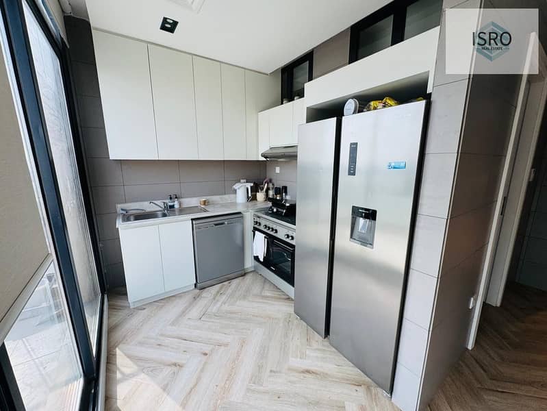 5 4a4f3759-0d8f-4273-bac2-01ce79cb557a. jpeg