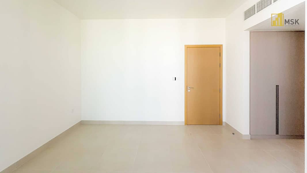 10 AR-R080-23. jpg