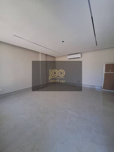 拉姆拉社区， 乌姆盖万 5 卧室别墅待租 - WhatsApp Image 2026-06-09 at 2.00. 38 PM. jpeg