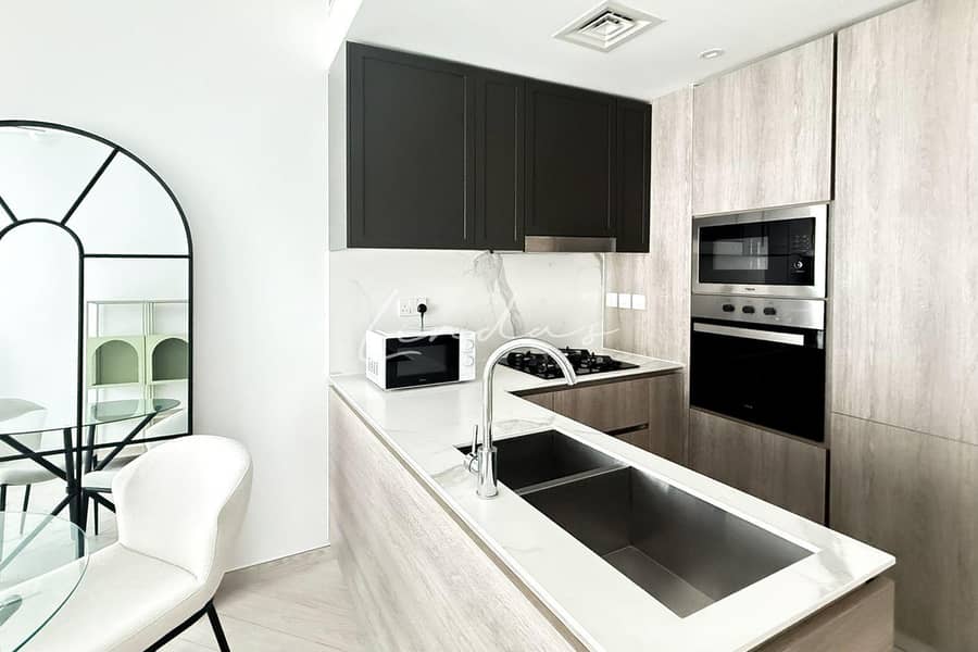 2 images image img