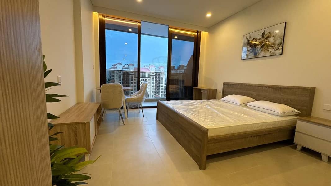 Furnished Apartment | Golf Course View | Modern Living - Image 1