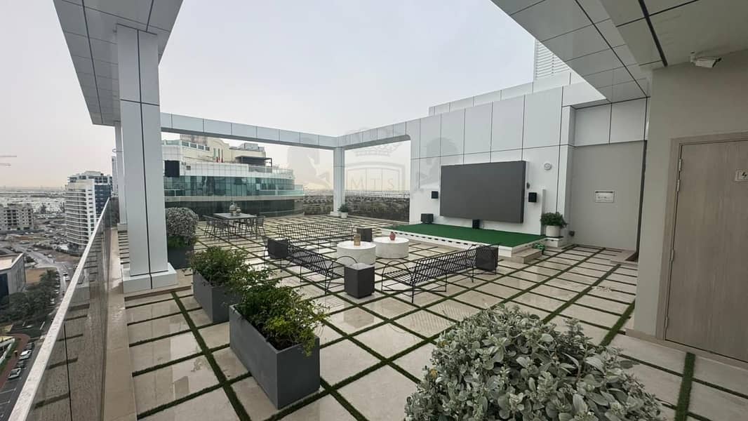 Furnished Apartment | Golf Course View | Modern Living - Image 9