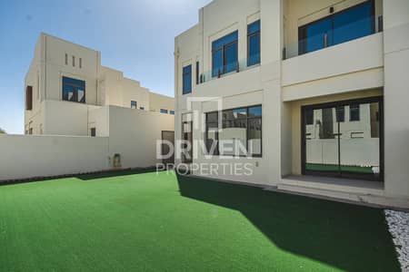 4 Bedroom Villa for Rent in Reem, Dubai - Type A Villa | Huge Plot with Maids and Study Room 4 Bedroom Villa for Rent in Reem, Dubai - Type A Villa | Huge Plot with Maids and Study Room