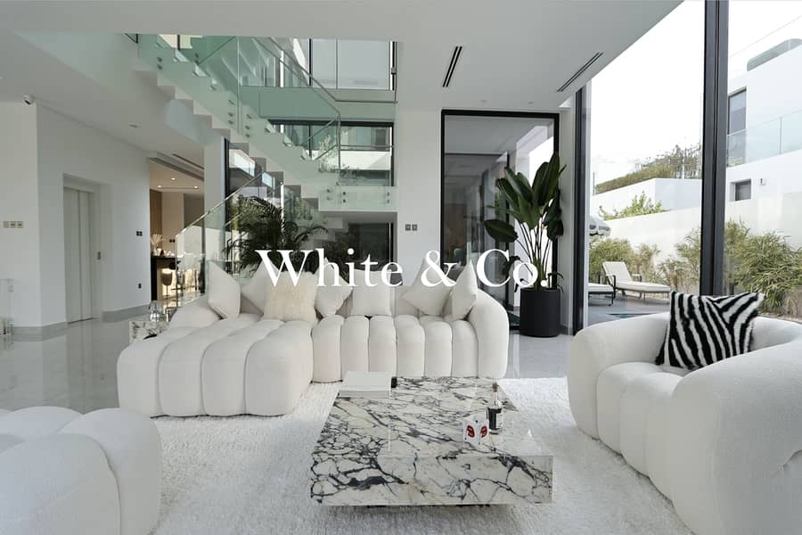 Prime location | Big Plot | 5 Bedrooms Prime location | Big Plot | 5 Bedrooms