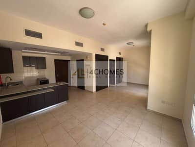 Monolocale in Affitto a Remraam, Dubai - Image 1