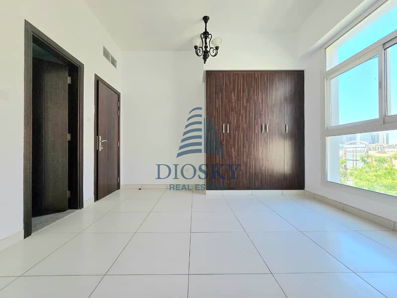 8 Image 8
