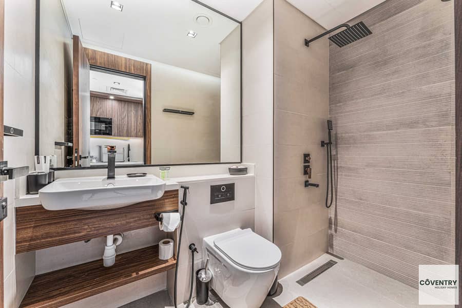 Luxury Studio in Torino by ORO24 | Prime Community Location - Image 13