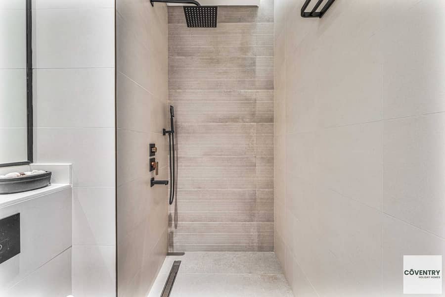 Luxury Studio in Torino by ORO24 | Prime Community Location - Image 14
