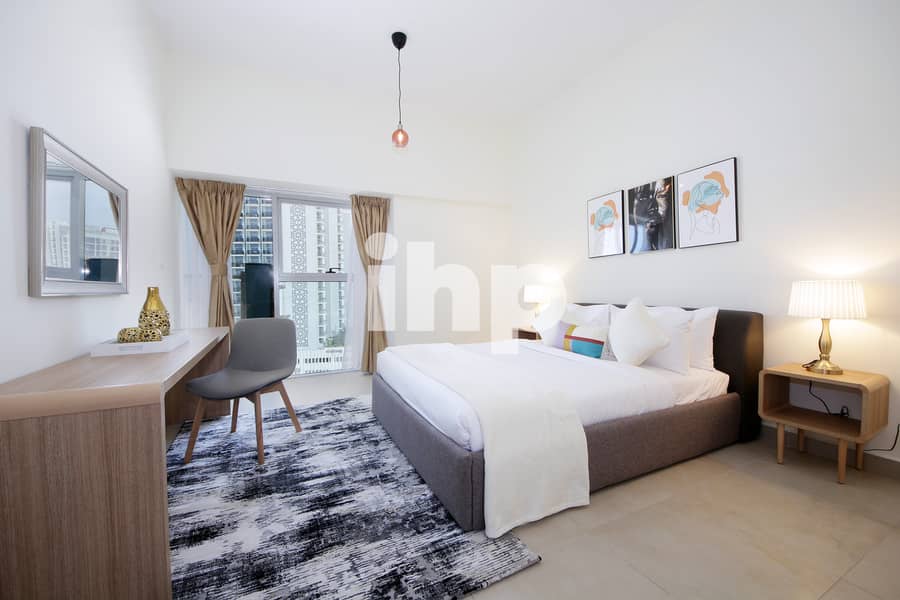 5 Bedroom 1. jpg