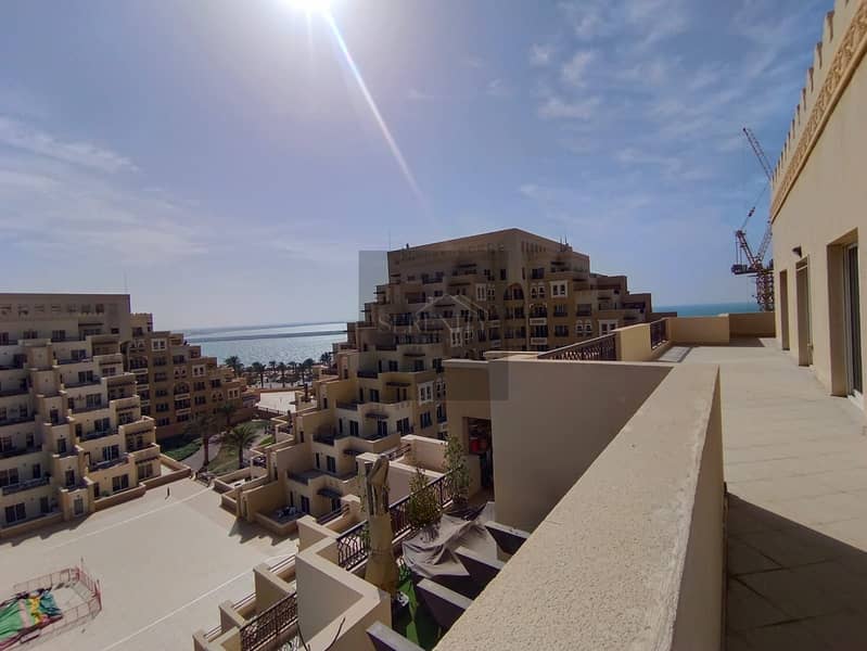 3 604 VIEW. jpeg