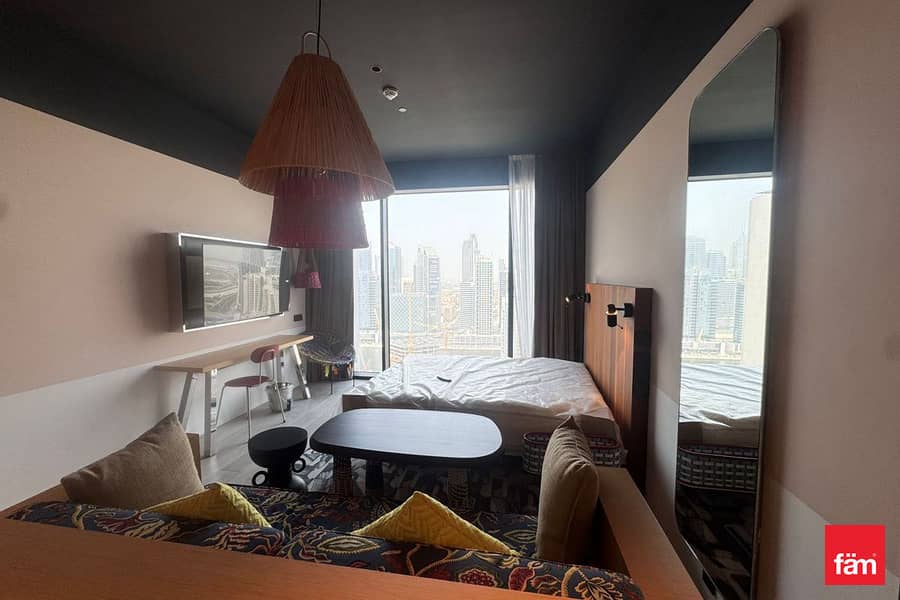 Lux | Brand New | Burj Khalifa View | Vacant - Image 9