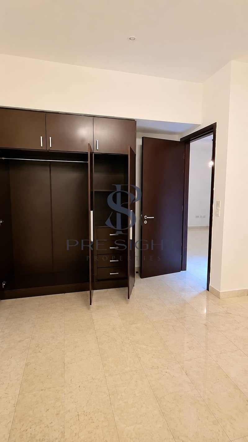 11 Dresser. png