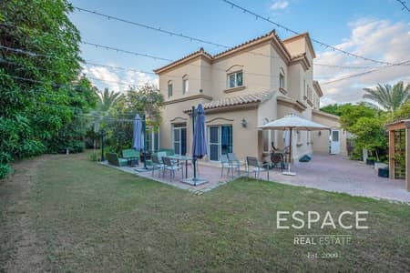 Huge Garden - Excellent Location - 5 Bed Huge Garden - Excellent Location - 5 Bed