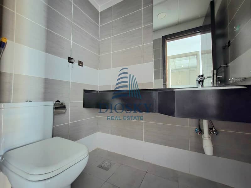 5 Image 7