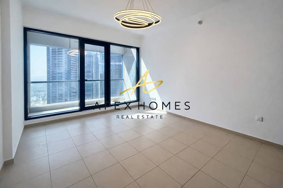 Huge Duplex | Upgraded | Unfurnished | Vacant Huge Duplex | Upgraded | Unfurnished | Vacant