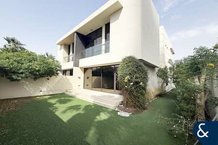 3 Bedroom Villa for Rent in DAMAC Hills, Dubai - Maintained I Single Row I Flexible Cheques 3 Bedroom Villa for Rent in DAMAC Hills, Dubai - Maintained I Single Row I Flexible Cheques
