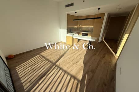 1 Bedroom Apartment for Sale in Jumeirah Village Circle (JVC), Dubai - Pool View | Corner unit Study | Motivated 1 Bedroom Apartment for Sale in Jumeirah Village Circle (JVC), Dubai - Pool View | Corner unit Study | Motivated