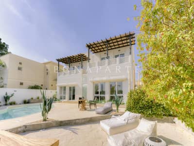 4 Bedroom Villa for Rent in The Meadows, Dubai - Deep Lake View | Extended | Private Pool 4 Bedroom Villa for Rent in The Meadows, Dubai - Deep Lake View | Extended | Private Pool