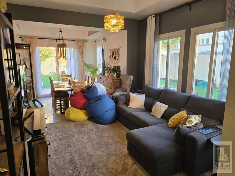 8 08_Living_Room_Second_Angle. jpg