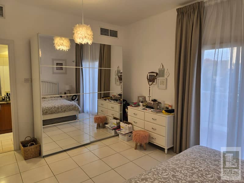 12 12_Master_Bedroom_Wardrobe_View. jpg