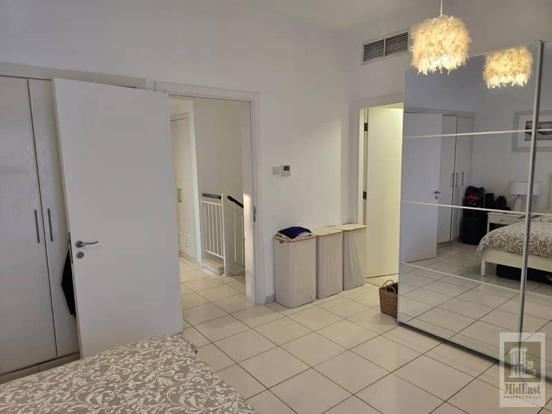 13 13_Bedroom_Wardrobe_View. jpg