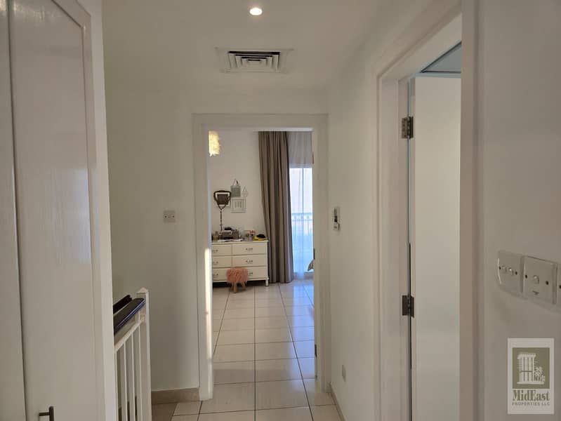 18 16_Corridor_View. jpg