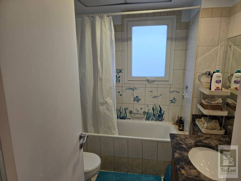 20 18_Bathroom_View. jpg