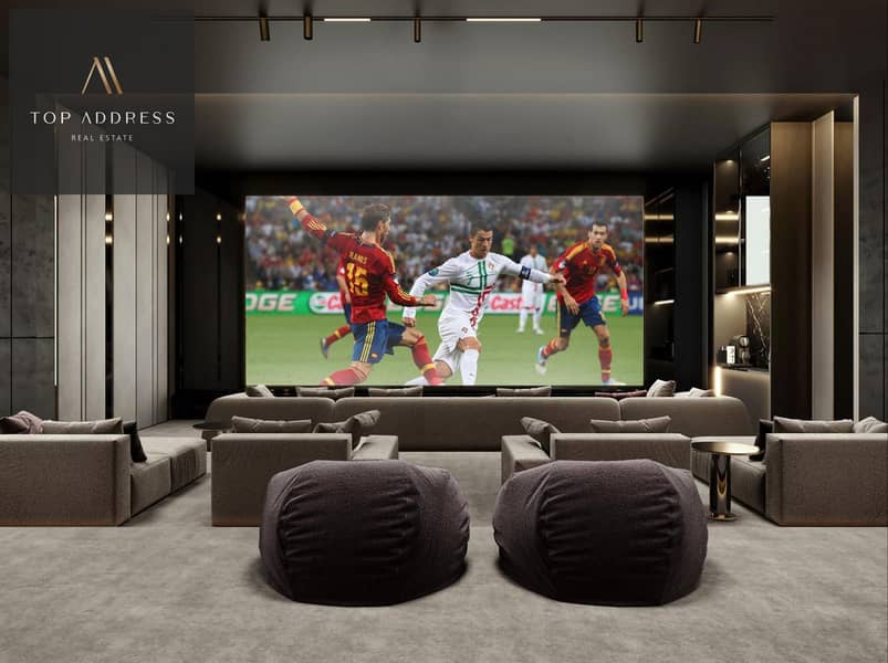12 live lux cinema. jpg