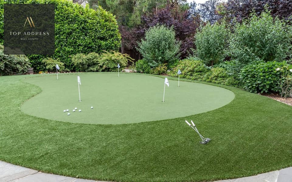 14 live lux golf. jpg