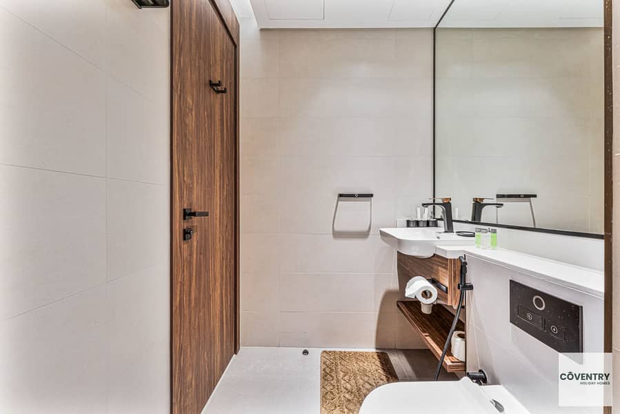 Luxury Studio in Torino by ORO24 | Prime Community Location - Image 12